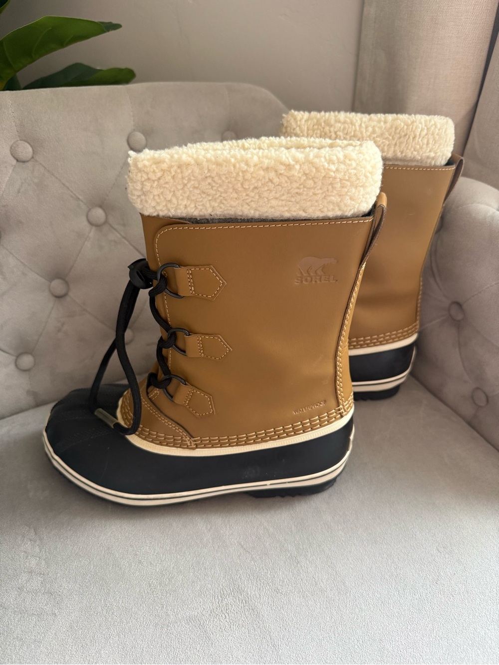SOREL Waterproof Winter Boots women’s size 5 snow boots ski boots